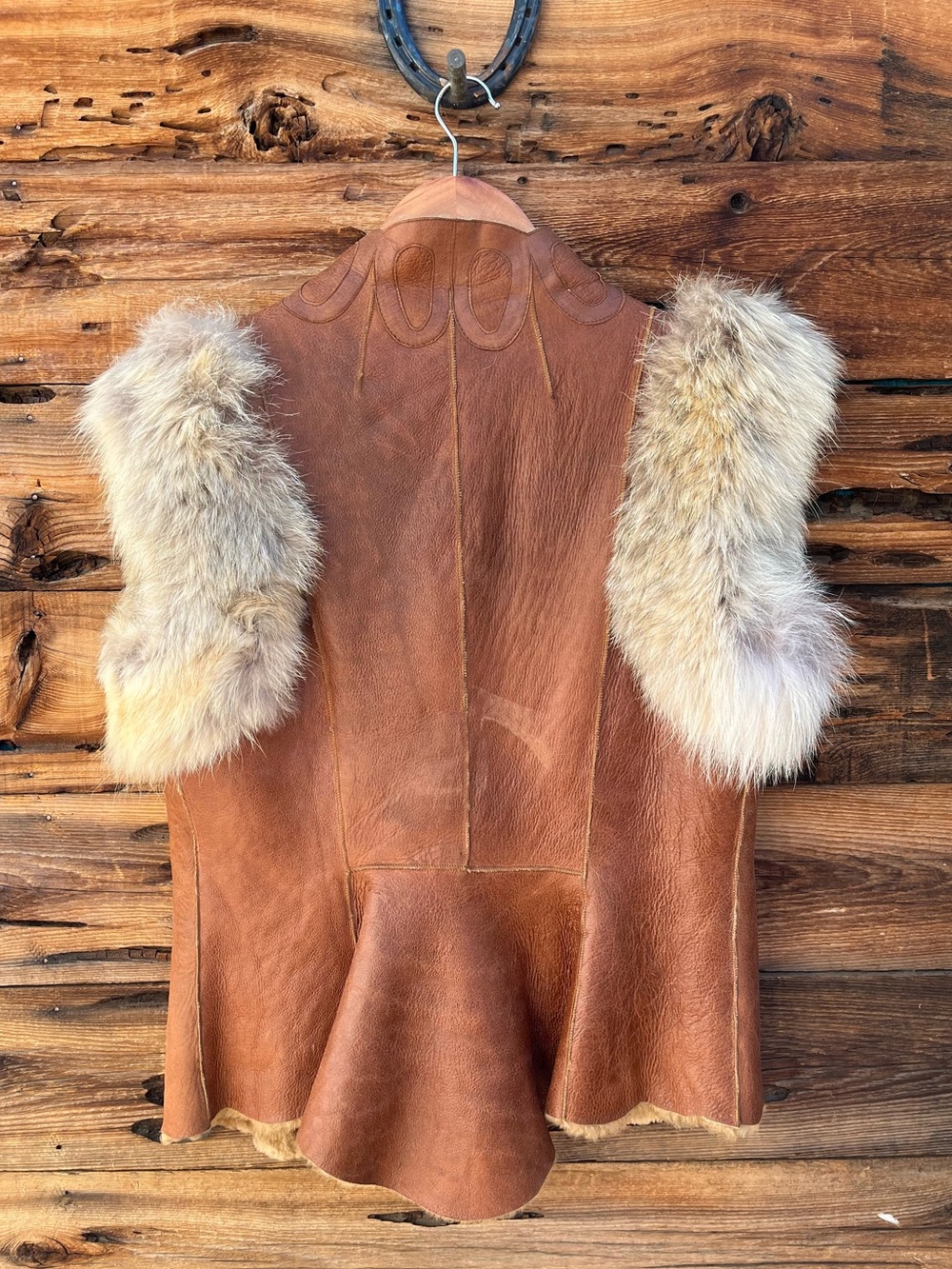 VINTAGE | EB International Leather Shearling Lined Vest W/ Coyote Fur Trim 4 - Picture 10 of 11